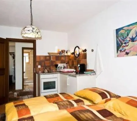 公寓 In Chasa Quirin *